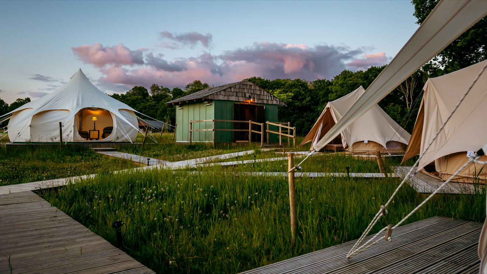 The whole of BuckleBridge Farm at dusk